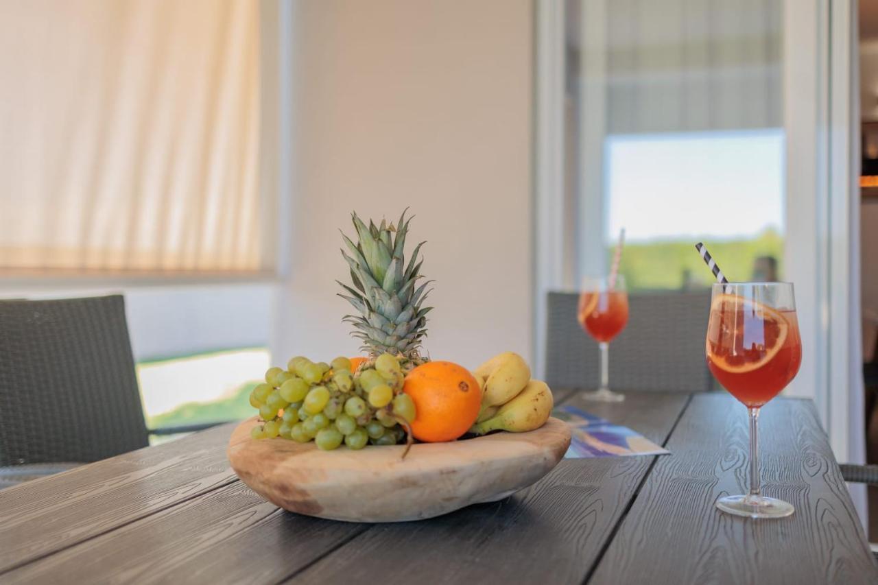 Villa Mara Vrsi Bagian luar foto